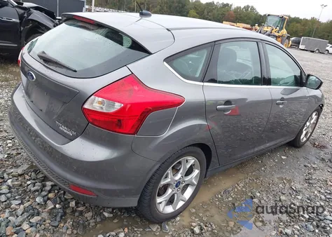 2014 Ford Focus Titanium from USA, damaged, VIN 1FADP3N28EL159451